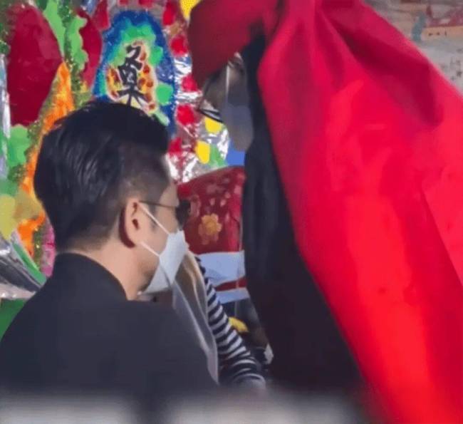 郭富城陪同妻子方媛回老家奔丧 温情陪伴共度难关